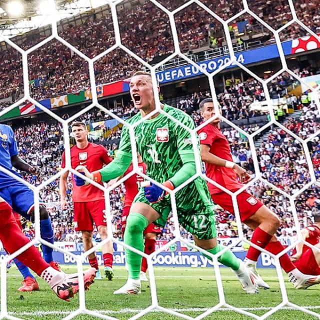 1719335129360091850.jpg 1719335112312.jpg