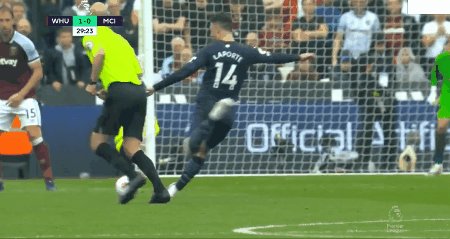 1652621872762043478.gif whu mci 3.gif